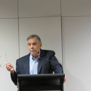 Professor Michael Berenbaum speaking at the Museum.