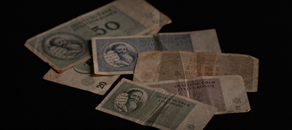 The sinister banknote