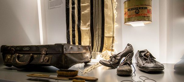 Auschwitz: The exchange of belongings