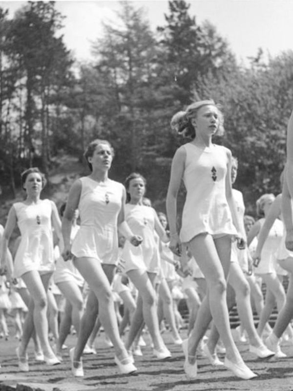 Lesson Plan The Impact of the Nazi Regime on Life in Germany Women